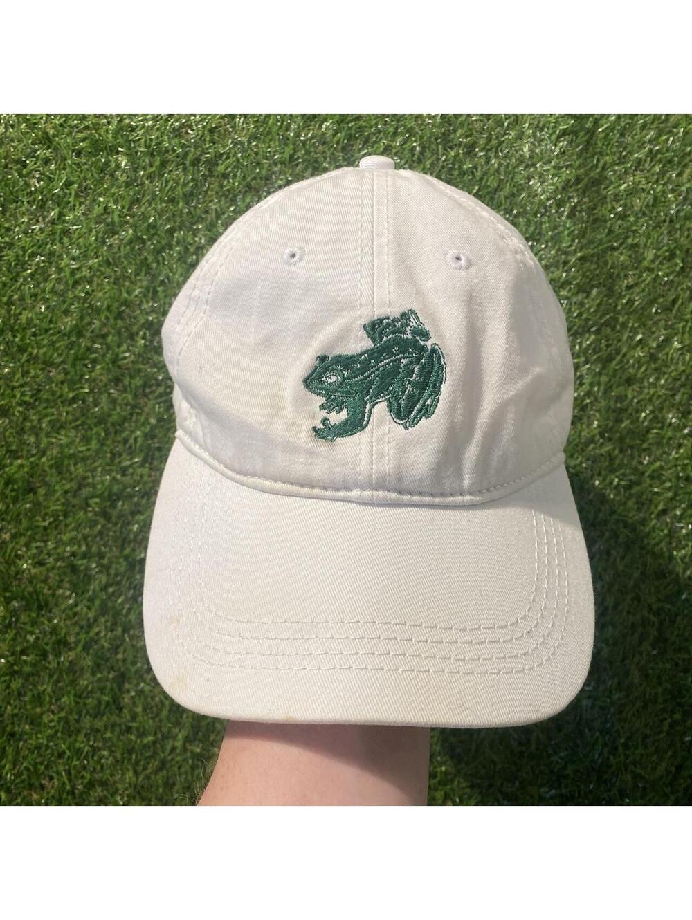Vintage Y2K STL St. Louis Zoo White baseball cap with green frog graphic